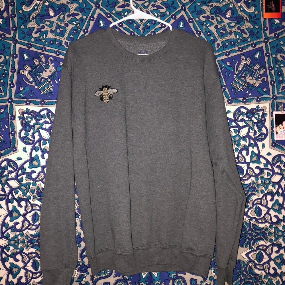 Bumble bee sweatshirt